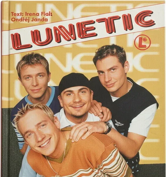 Obálka knihy o skupine Lunetic
